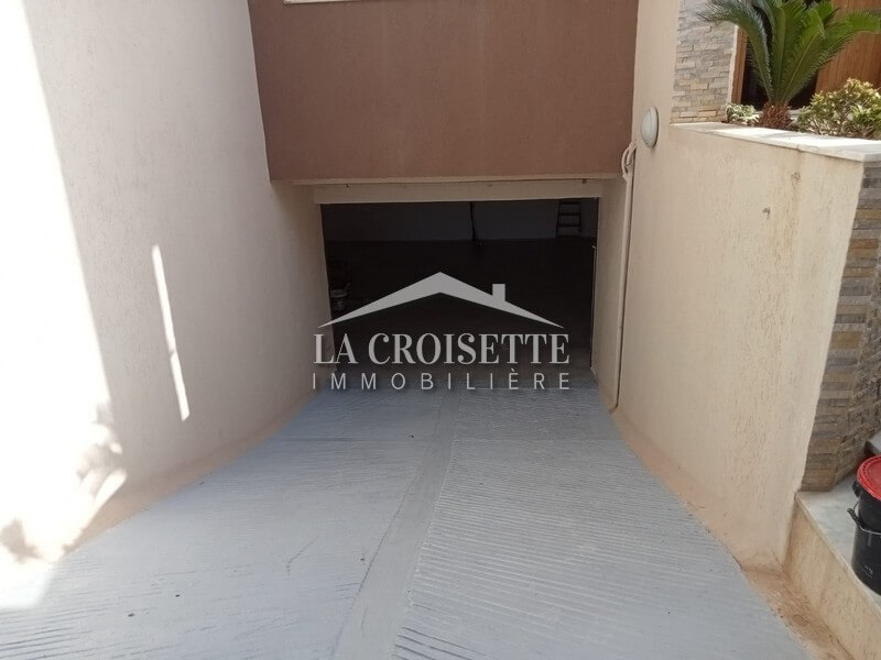 Villa S+5 meublée à Ain Zaghouan Nord